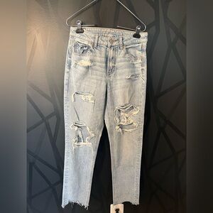 American Eagle sustainable  Ripped Light Blue Boyfriend Jeans 4 Long